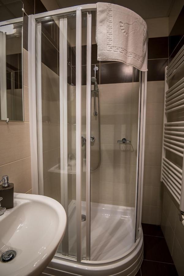 Mokka Apartman Сегед Экстерьер фото