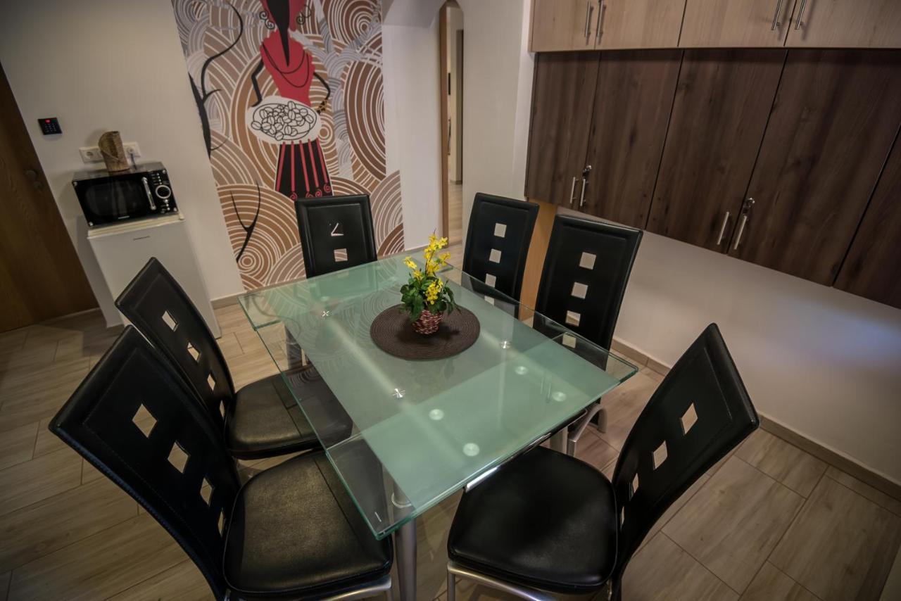 Mokka Apartman Сегед Экстерьер фото