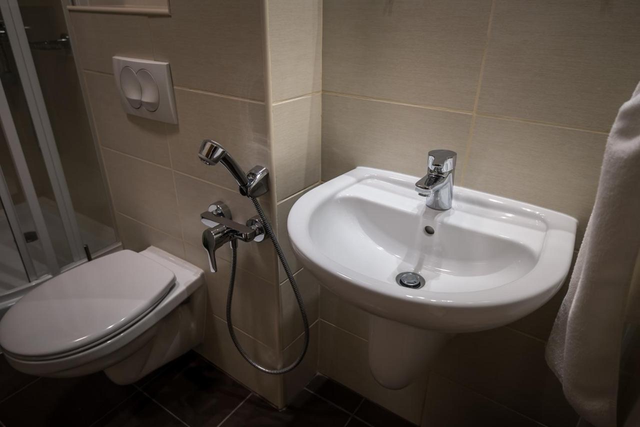 Mokka Apartman Сегед Экстерьер фото