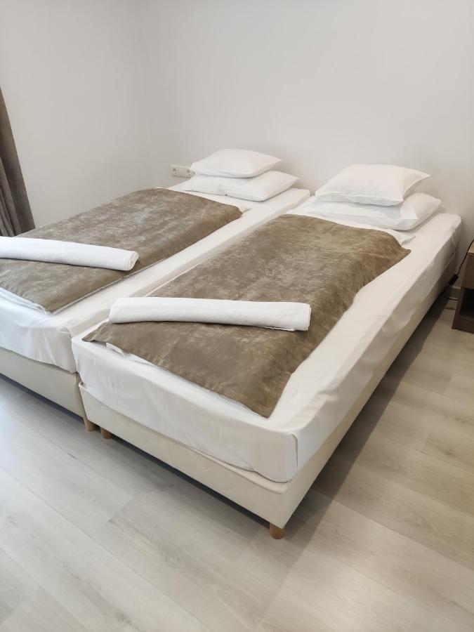 Mokka Apartman Сегед Экстерьер фото